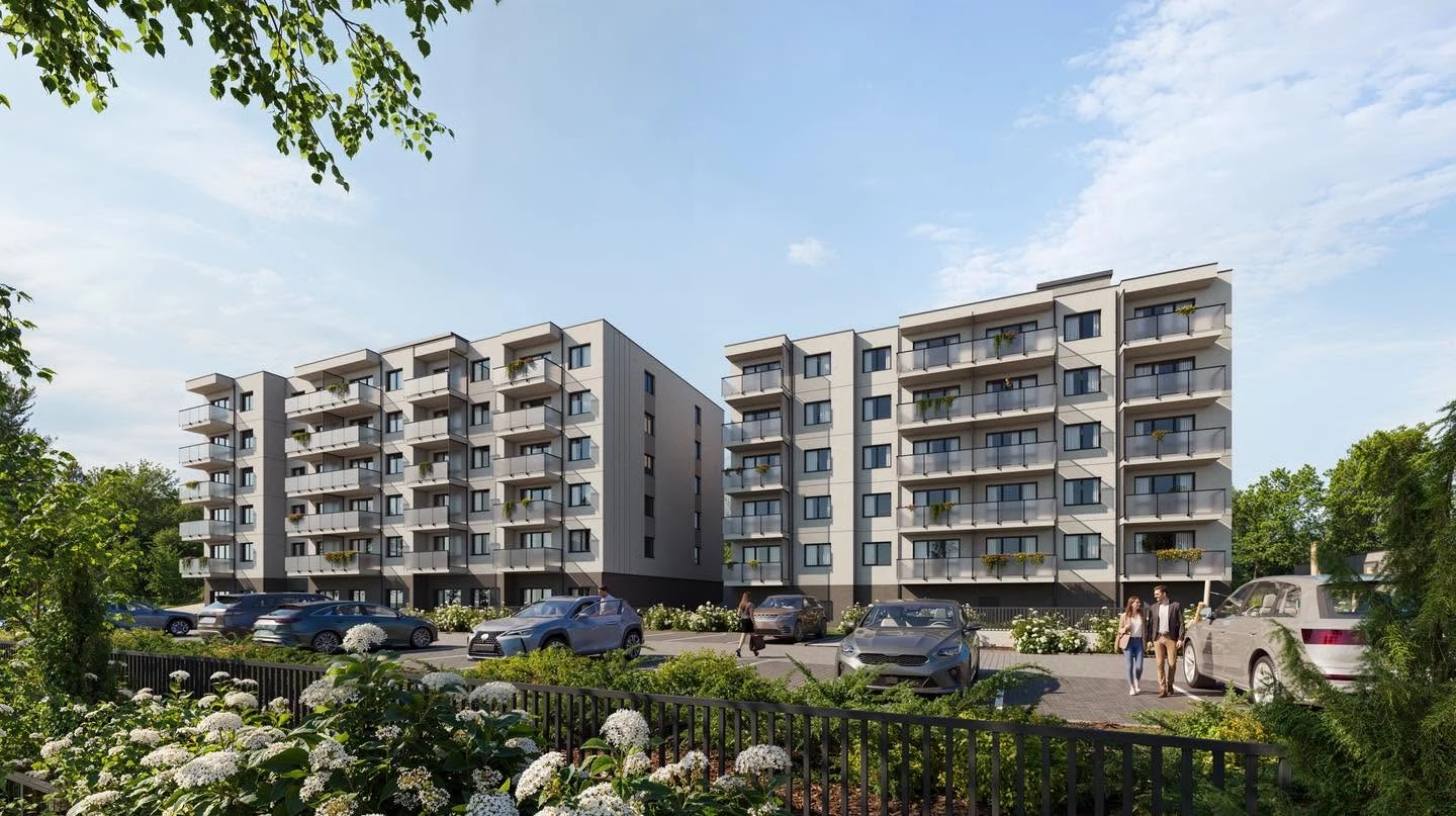 Wyszyńskiego 10 — widok inwestycji, zieleni i parkingu